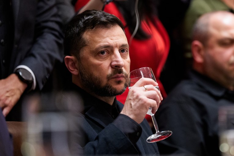 14ff52a5-a5b9-4353-bbba-7725d0b531be