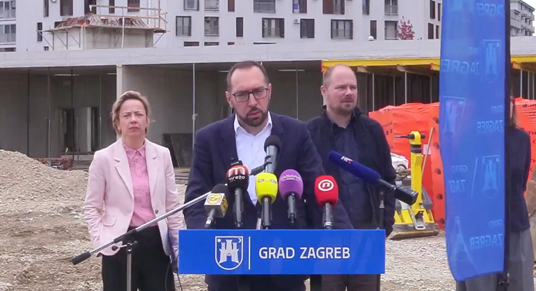 151d1465-2002-4a1b-8b96-a328f6e9cba9