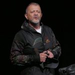 1762246970-1112-monodrama-sve-je-do-nas-emir-hadzihafizbegovic-131923-690x480