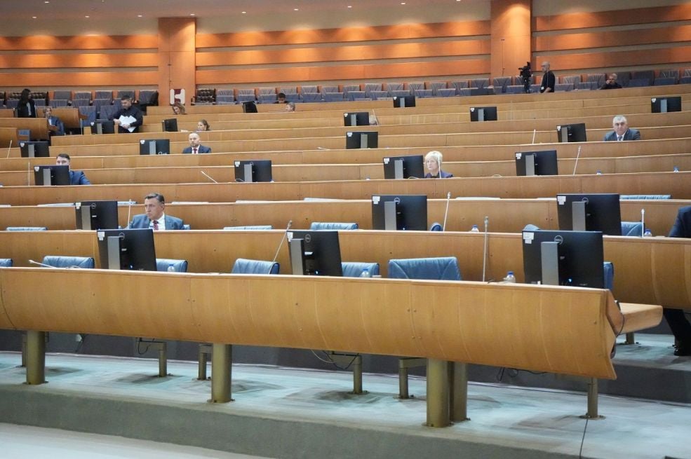 1764274254-af283235-af4b-4d0c-aea1-b499ac5ca9c6-1-690x480