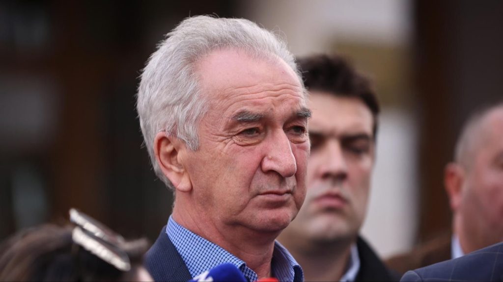 57263c52-e35b-4c00-8d5b-ddcf63fe8d8e