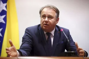 5eq7AQ2aUi_1920_1080