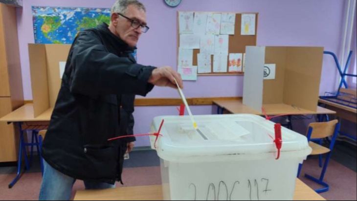 63c0feb3-cc51-4a94-82a9-4dddce359027