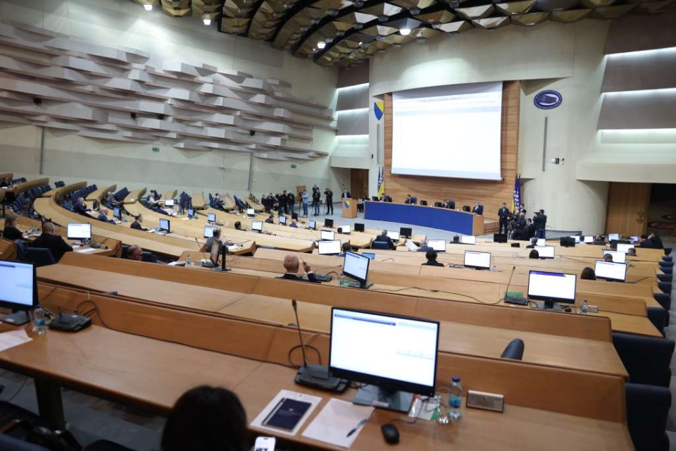 l_55a414902fde22ef2bfa3b84b1c382b5