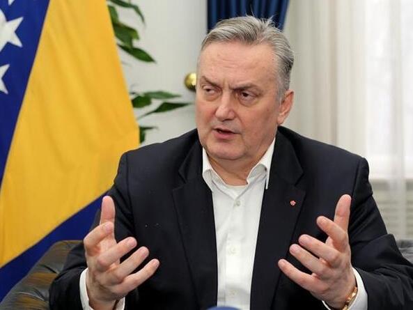 lagumdzija-amerika-nece-propustiti-sansu-u-bih-lagum_694d8426aa9f3