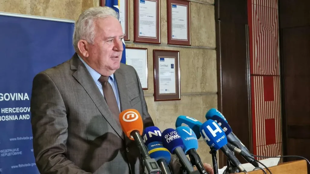 safudin_engi_011220257733671602405172653n_2jpg_1200