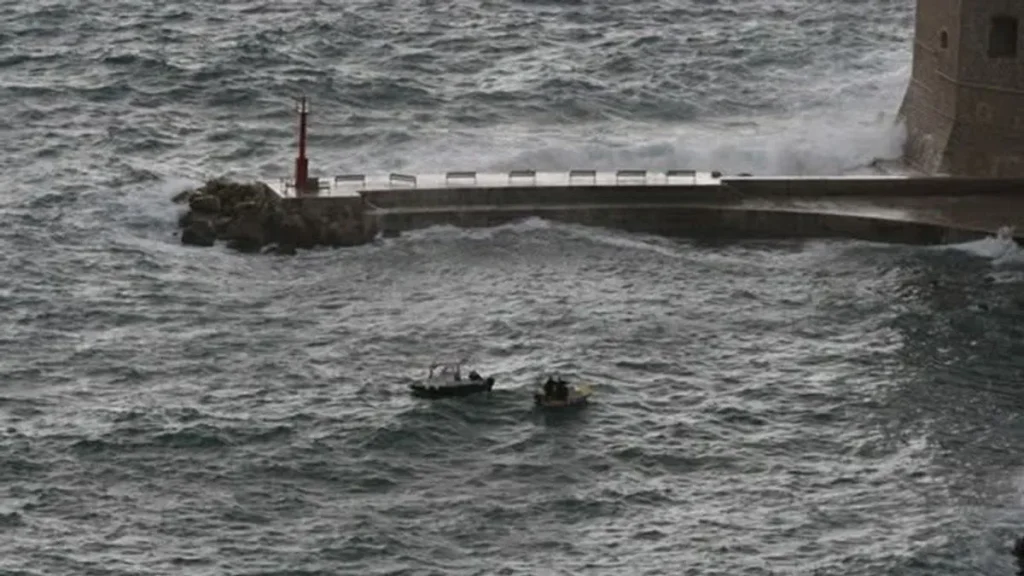 7cfb8531196f41359c8b386d29a1dc58jpg_1200