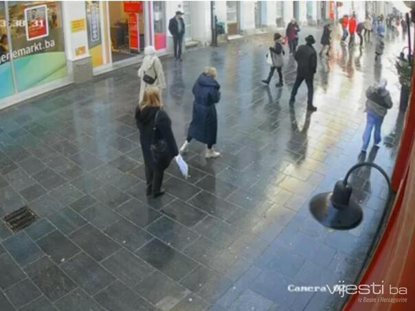 stravican-snimak-ovo-je-trenutak-obrusavanja-fasade-u-sarajevu-obrusavanje-fasade-slika_6967a22037685