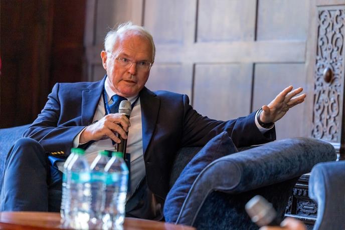 5f5e9de4-8839-4992-a399-79dbd5dcab25