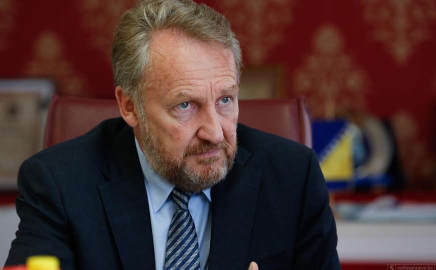 Bakir_Izetbegovic_intervju_AA3