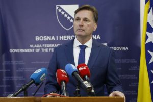 l_4ce1f0aecd76e3e5f9a9893d5c31b12a